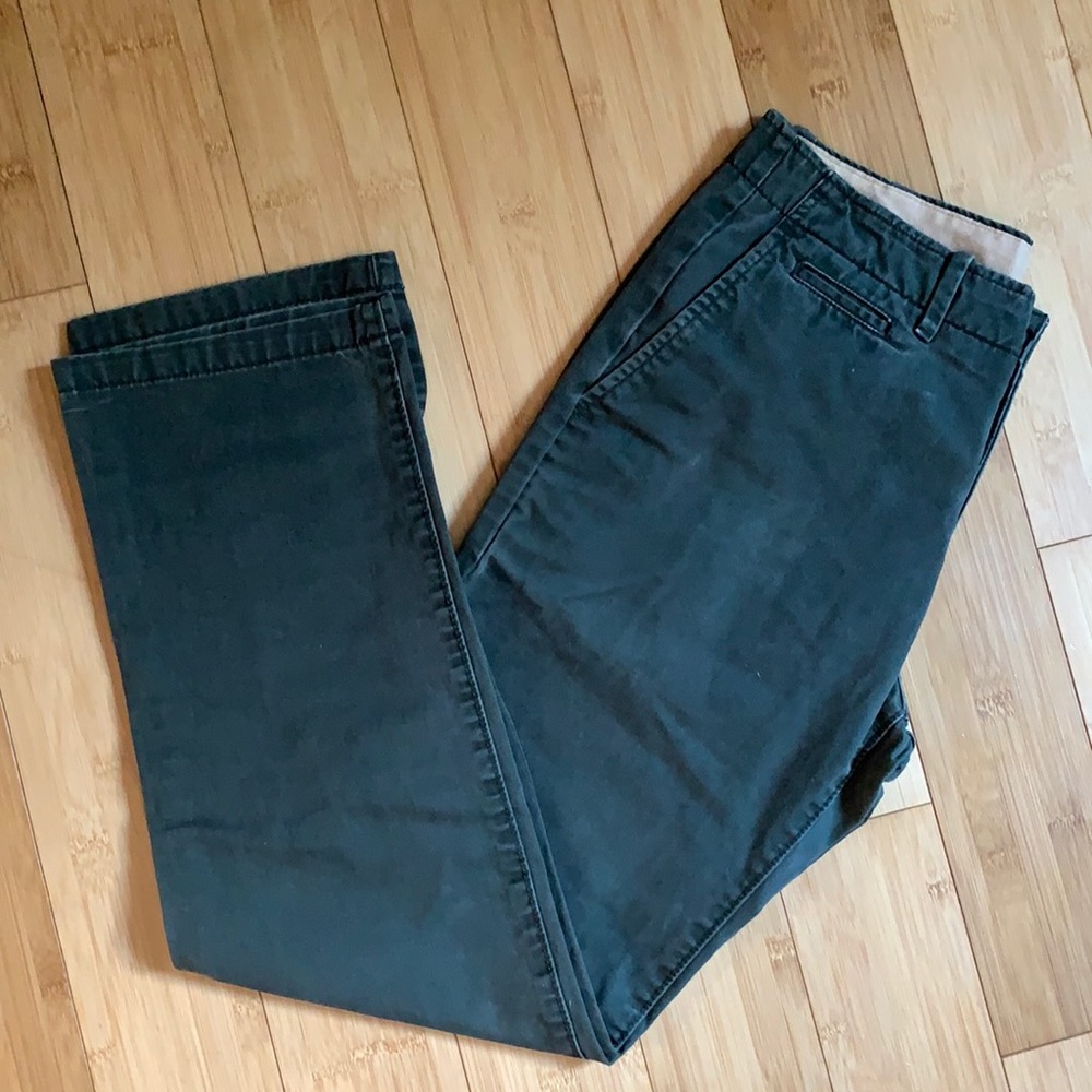 EUC Gap 29x30 straight leg pants olive green (men)